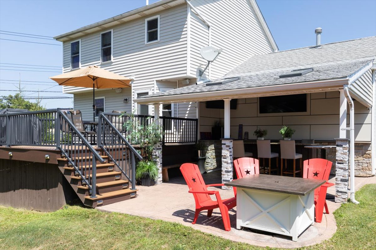 Modern Comfort in the Hamburg Orchard Park Area - Photo 8