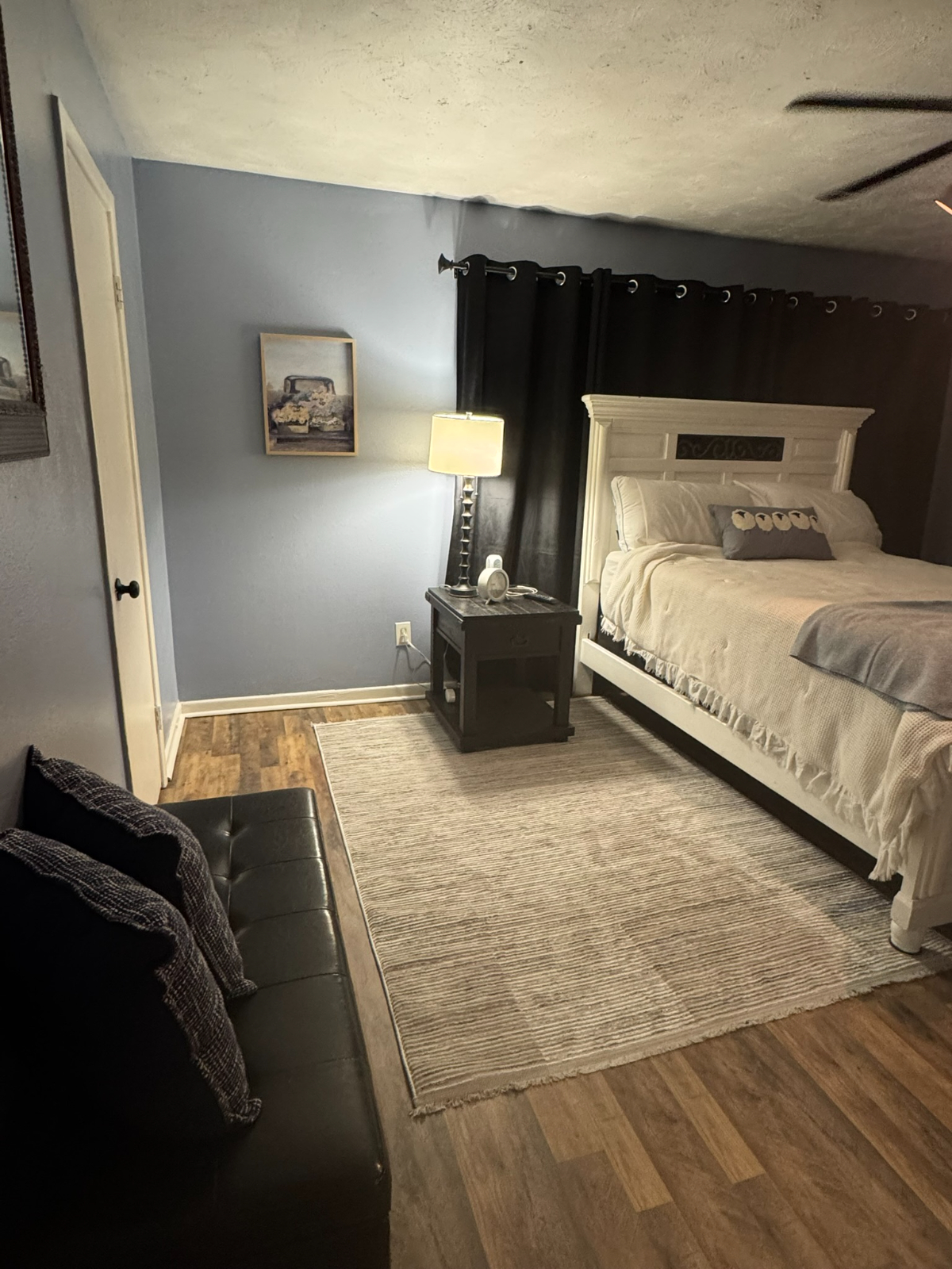 3 Bedroom/2Bath fully furnished house in Lubbock - Photo 2