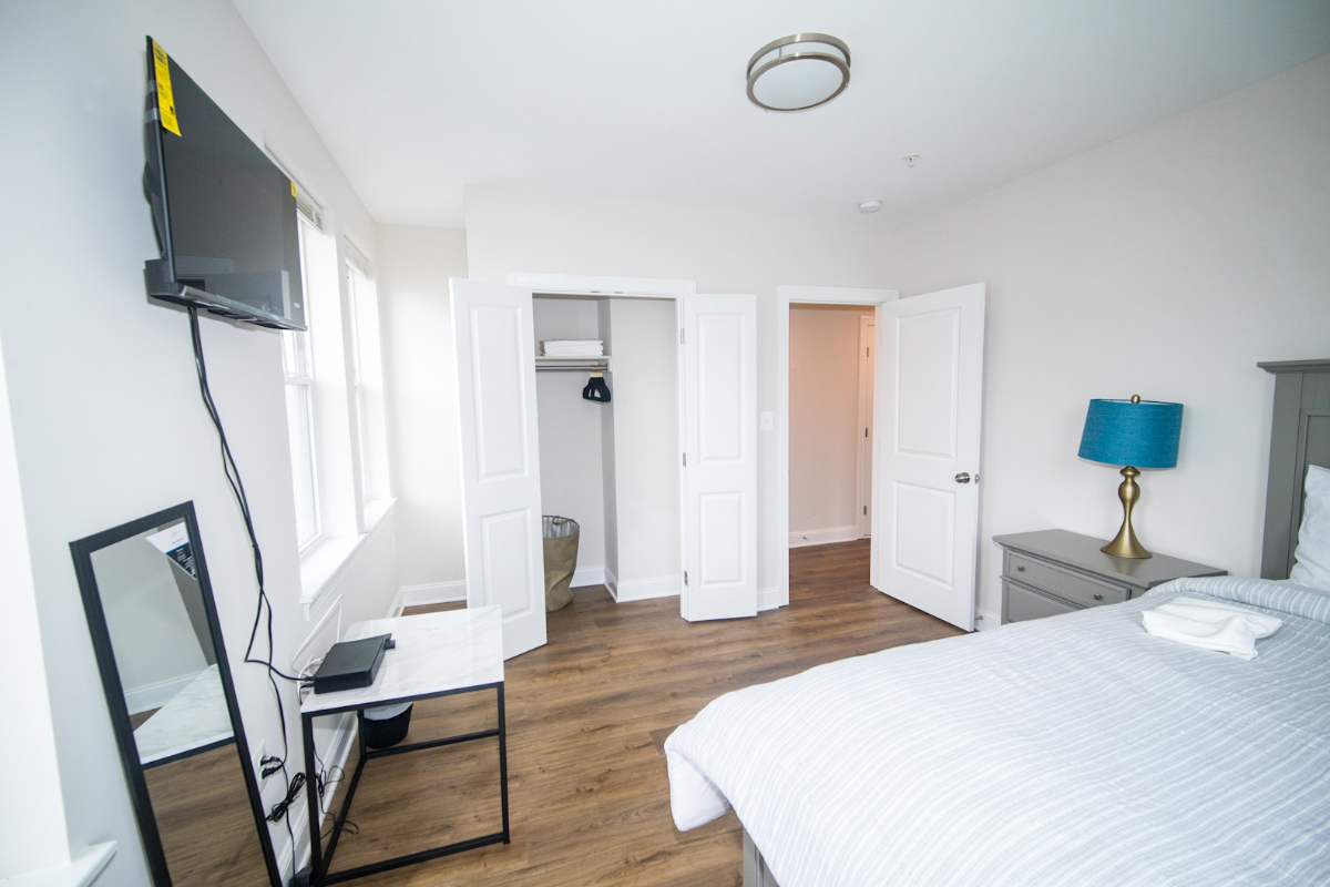 Modern, Comfortable Apartments with All the Essentials--Steps from the Metro Apt C06 - Photo 5
