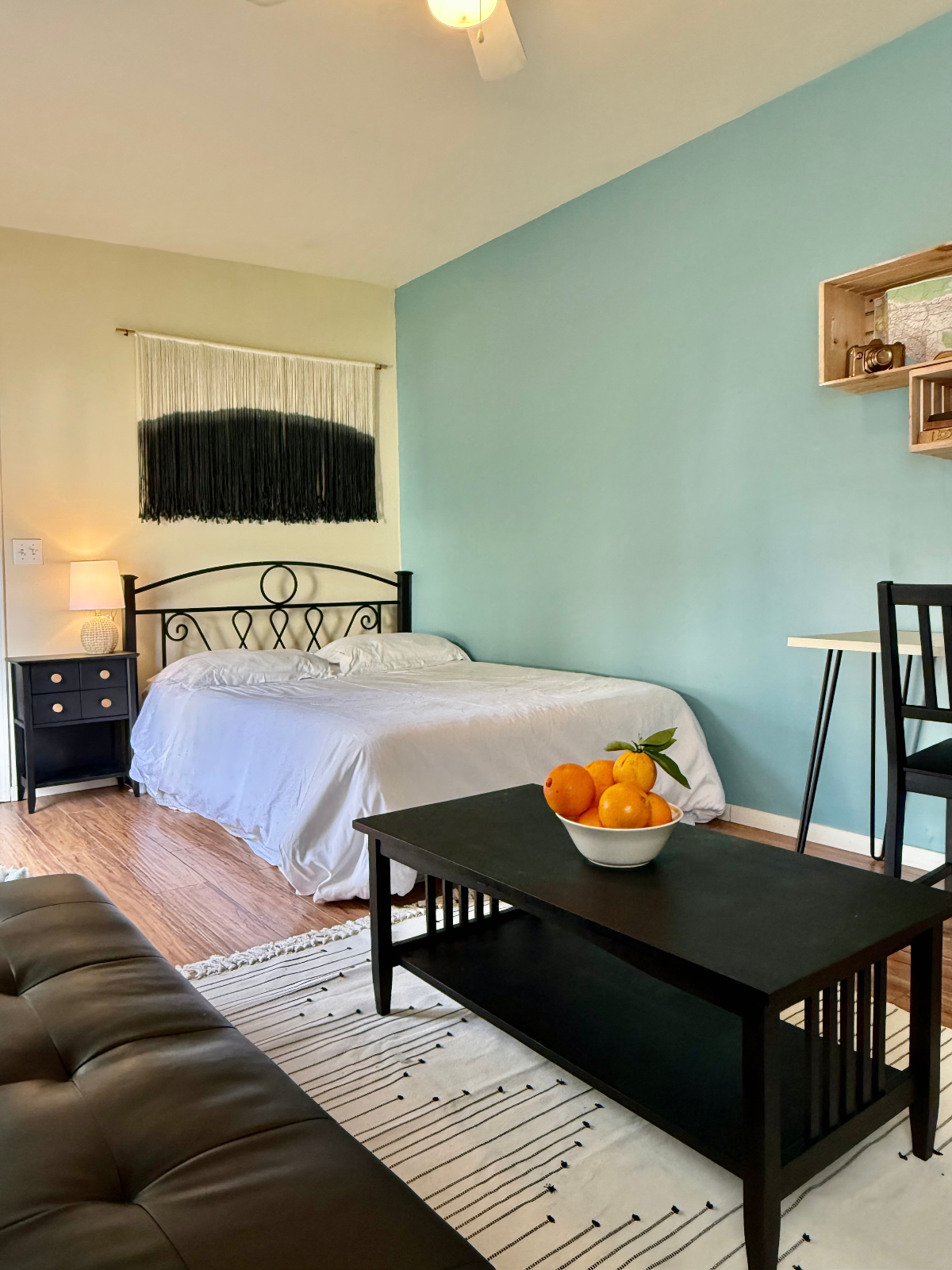 Studio Guesthouse Steps to DT Culver City - Photo 1