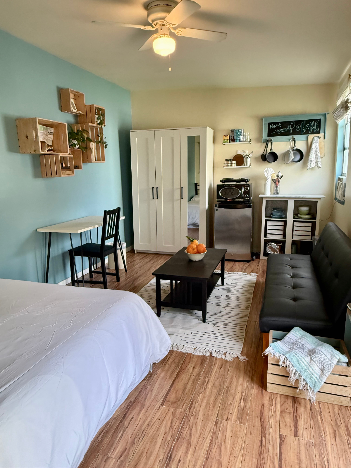 Studio Guesthouse Steps to DT Culver City - Photo 4