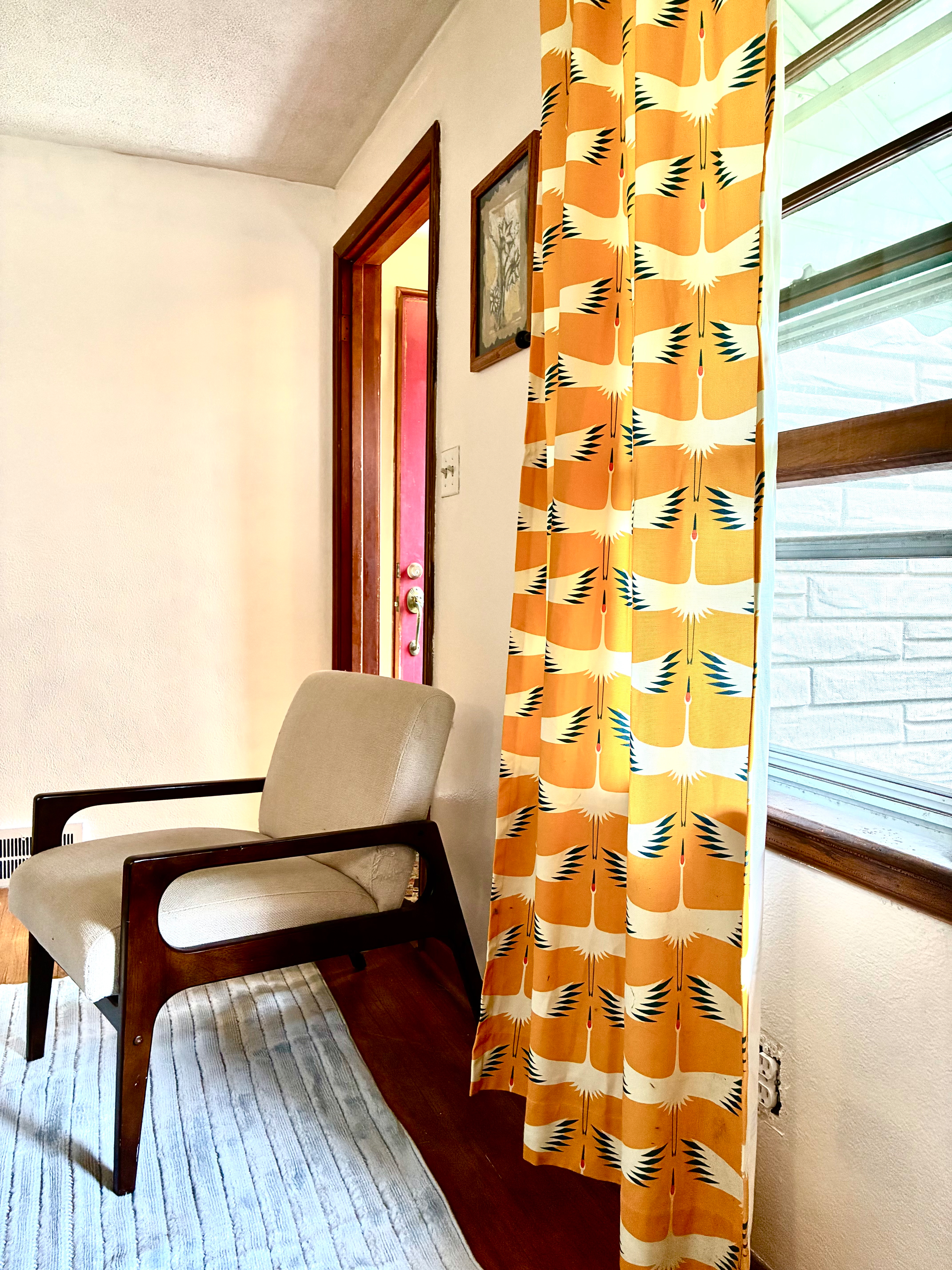 Charming 1-Bed Upstairs Unit with Queen Bed,... - Photo 9