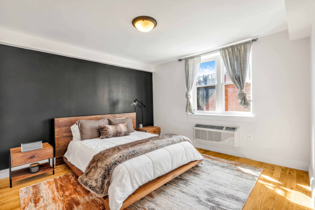 Luxury Manhattan Abode, Close to all - Photo 4
