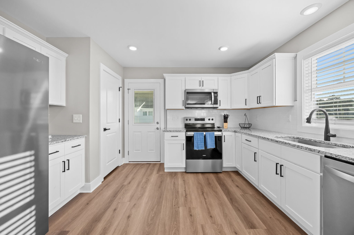 New Construction - Luxury Home - Photo 4