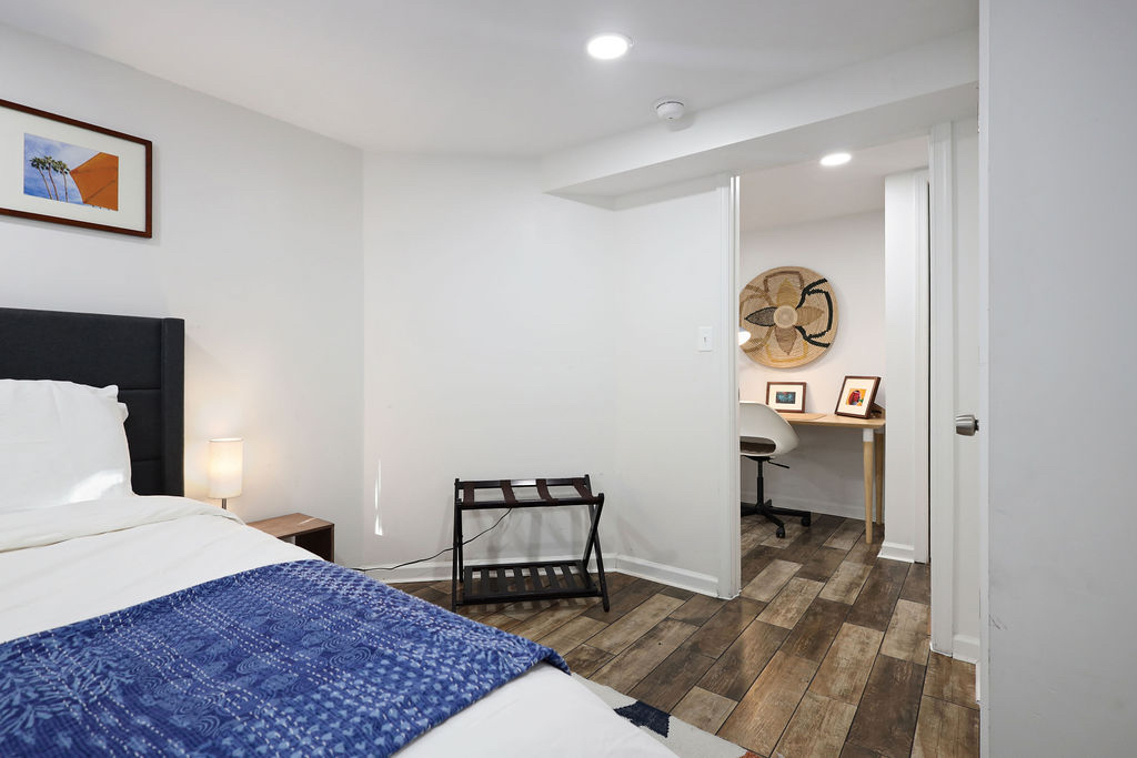 2 Bedroom Garden Apartment in NW Washington DC with Lots of Natural Light, Backyard, Street Parking  - Photo 10