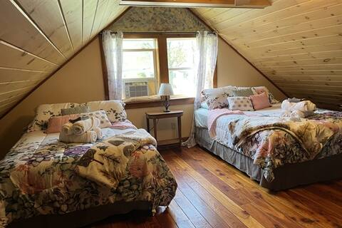 3 bed 2 1/2 bath Cooperstown Chalet with sleeper sofa - Photo 4