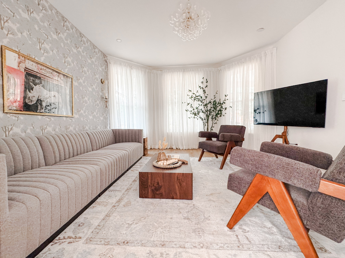 Large Luxury 2 Bedroom / 2 Full Bathroom - Photo 2