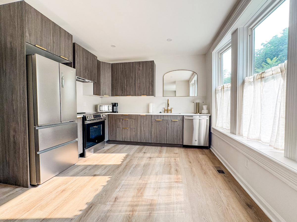 Large Luxury 2 Bedroom / 2 Full Bathroom - Photo 1