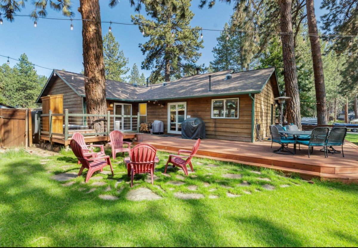 Family Home on 1/3 acre in the City of Bend - Photo 4
