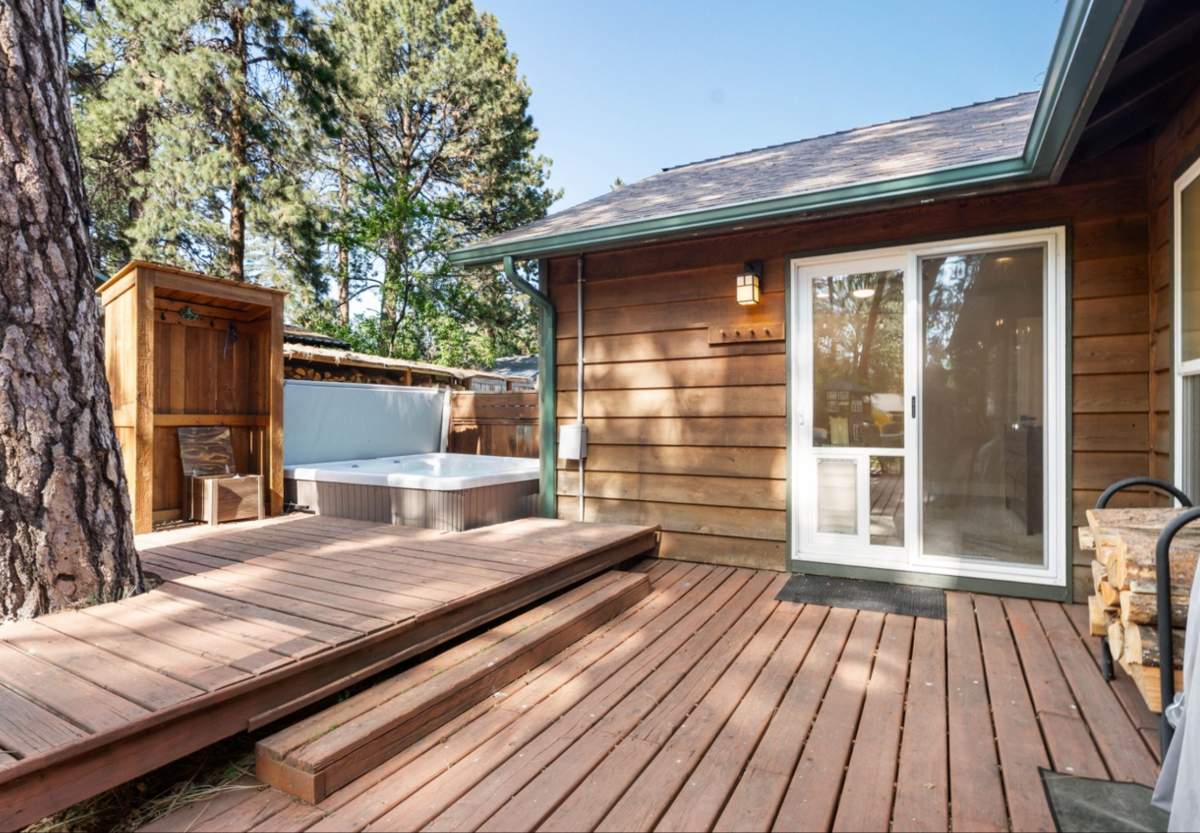 Family Home on 1/3 acre in the City of Bend - Photo 3