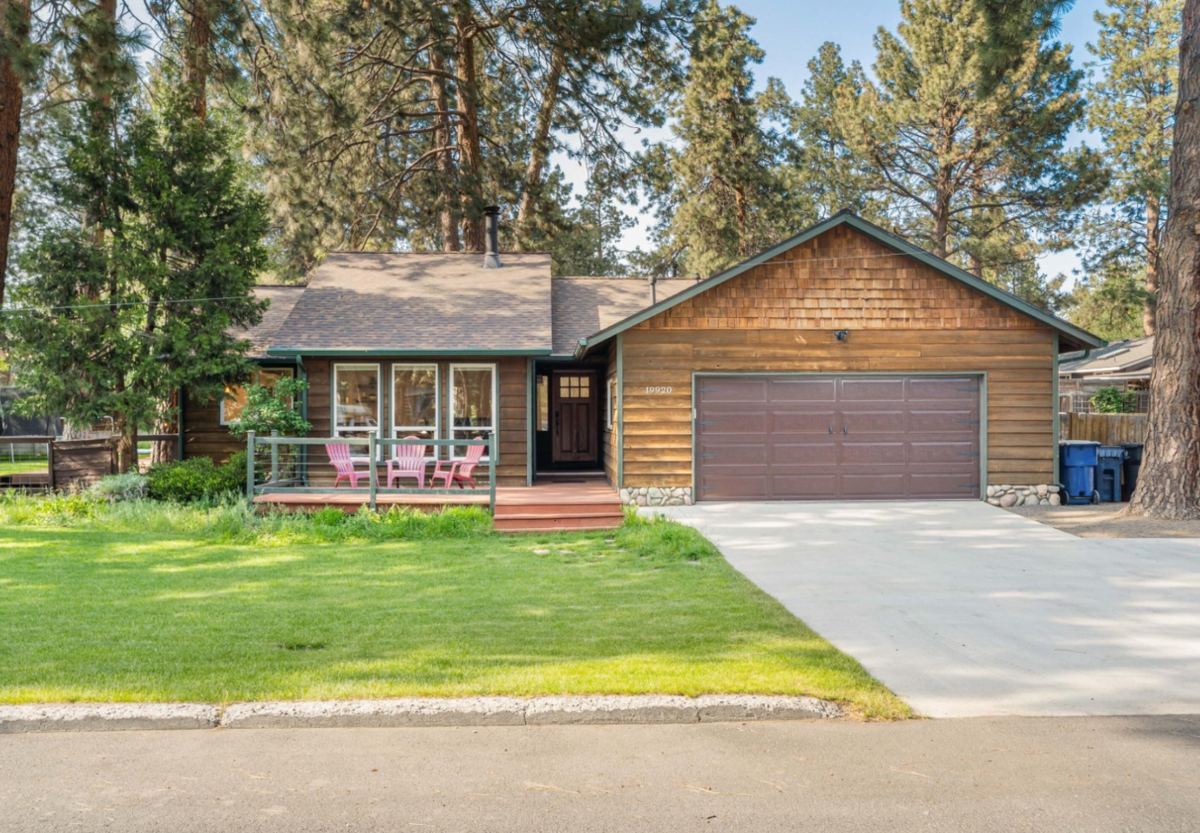 Family Home on 1/3 acre in the City of Bend - Photo 2