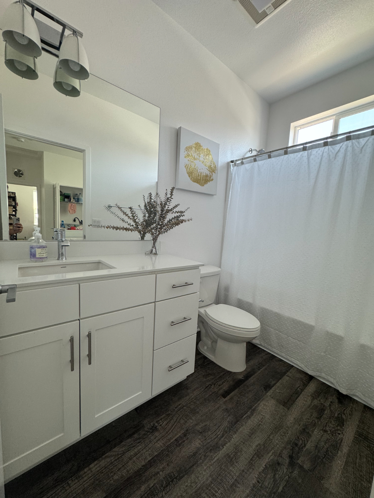 Cute Room and Full Bath to Rent in San Diego - Photo 2