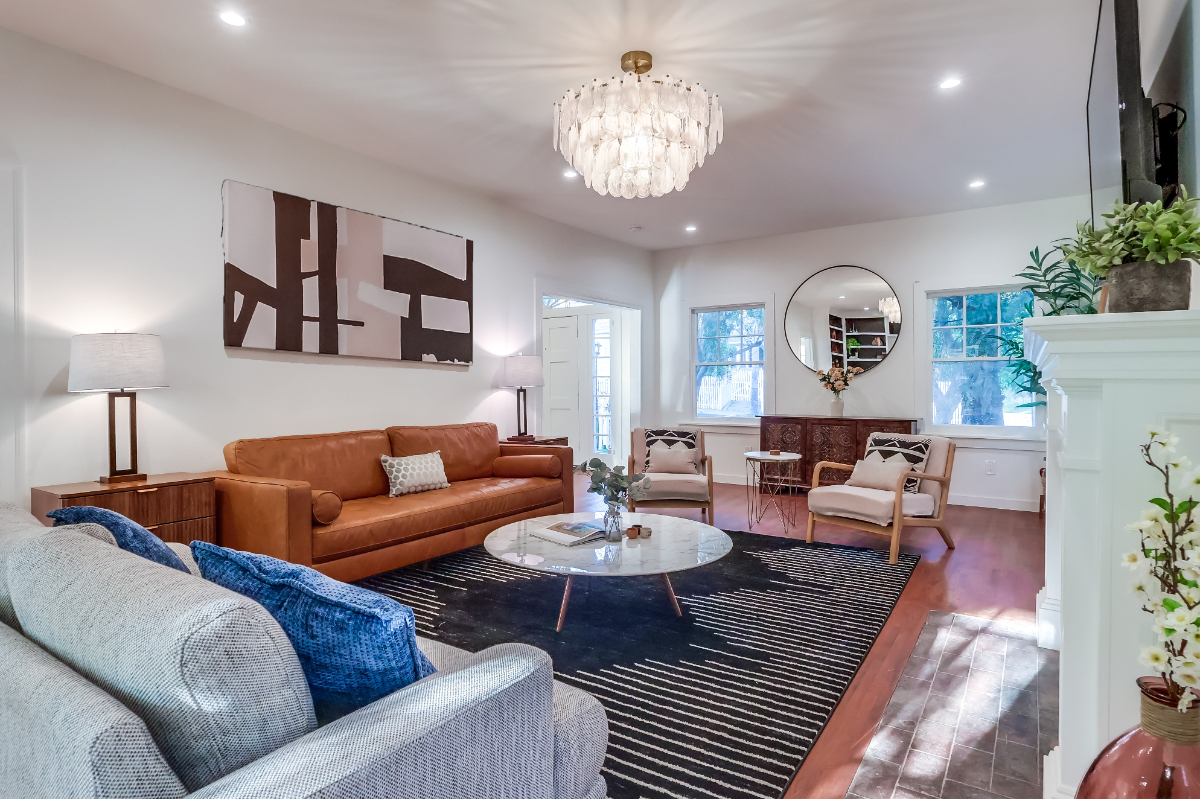 Hollywood Revival Dream Home with Sparkling Pool/Spa - near Runyon Canyon - Photo 6