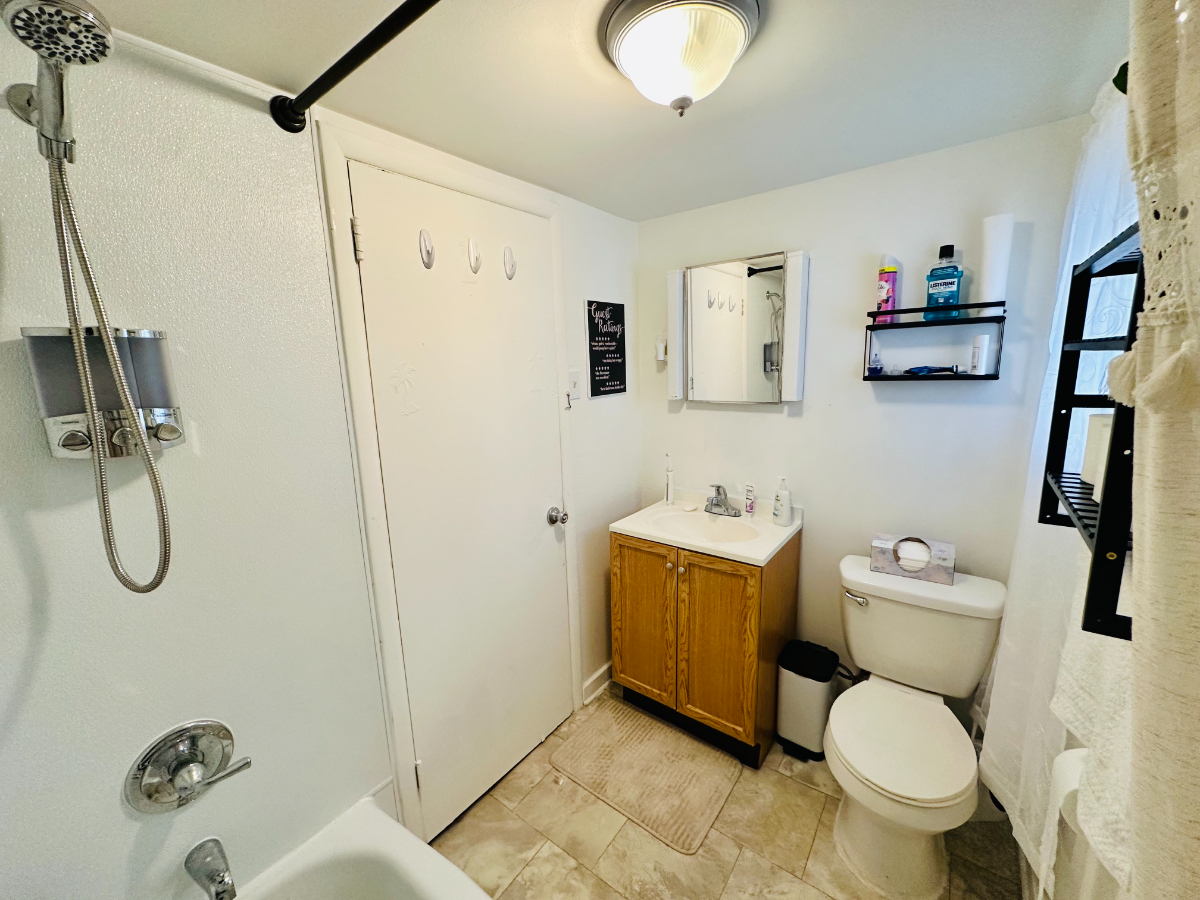 2 Bedroom Apartment Near Everything - Photo 6