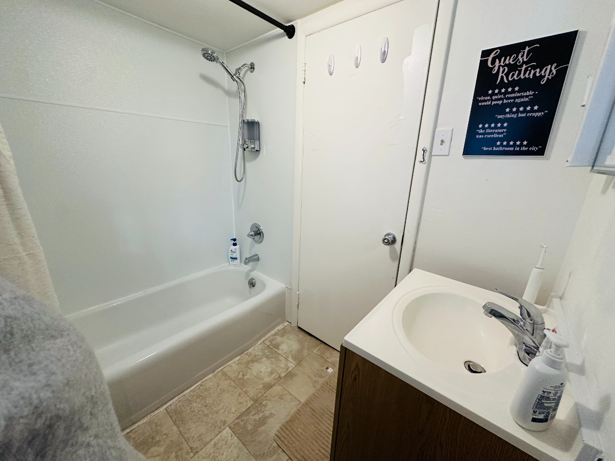 2 Bedroom Apartment Near Everything - Photo 7