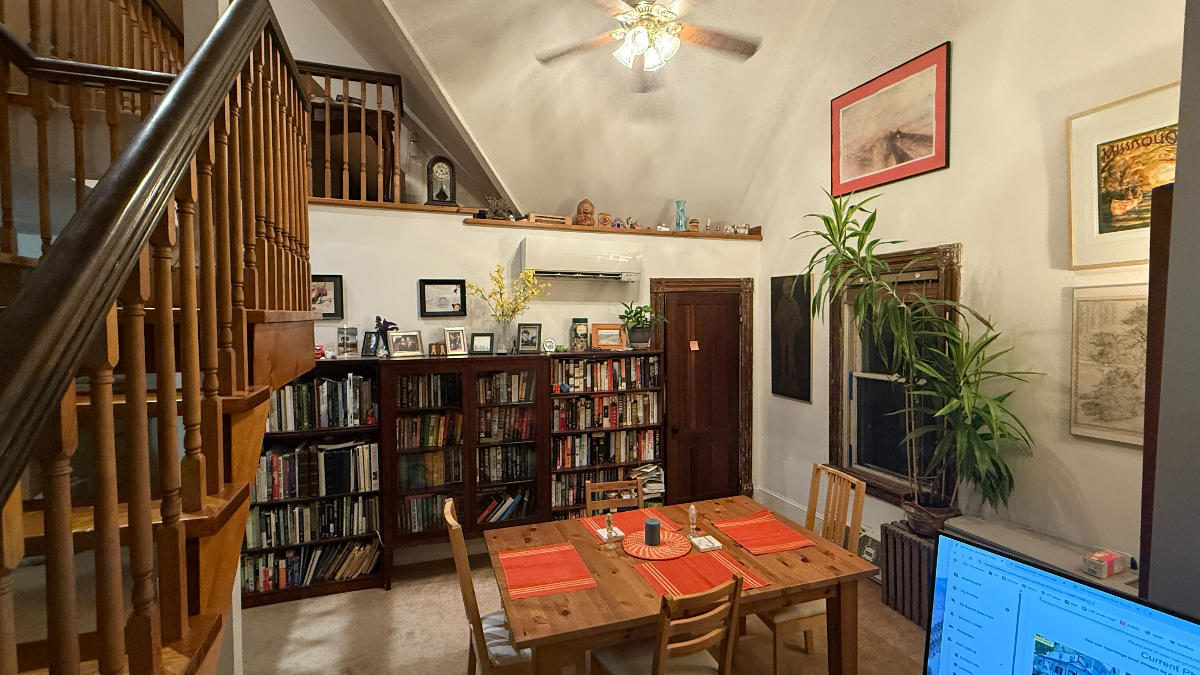Great Furnished Apartment 4 Blocks from UVM Medical Center - Photo 8