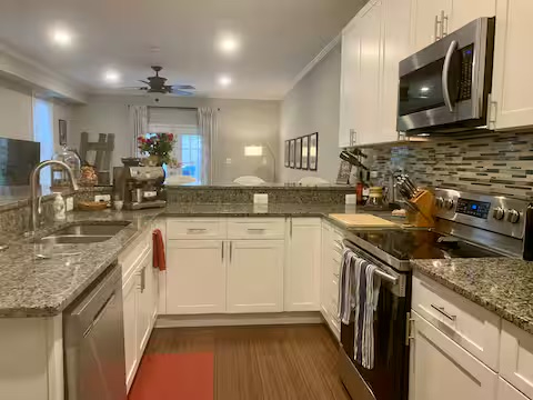 Spacious Oasis in Historic Anacostia - Utils Included - Photo 10
