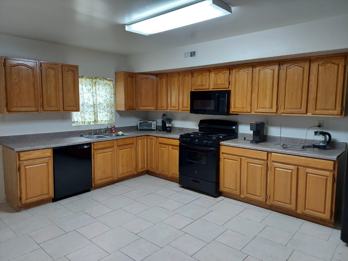 Private Six Bedroom Furnished Spacious DC Home - All Utilities & Wi-Fi Included, Near Metro & Hospit - Photo 10