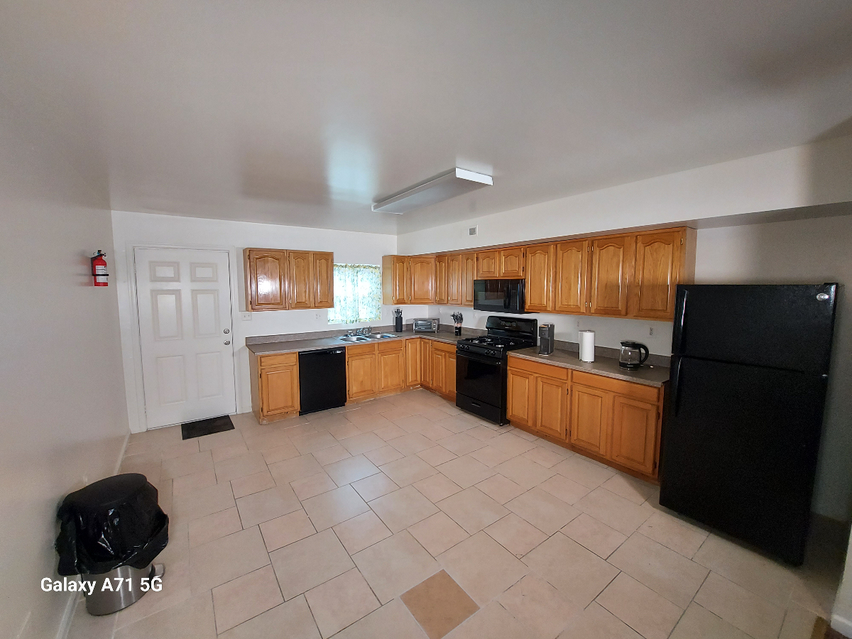 Private Six Bedroom Furnished Spacious DC Home - All Utilities & Wi-Fi Included, Near Metro & Hospit - Photo 9