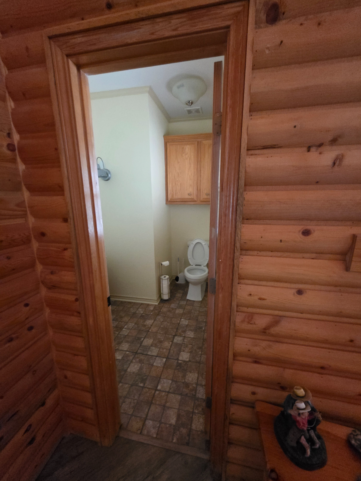 Downstairs Ample King Suite with Private Bath - Photo 6