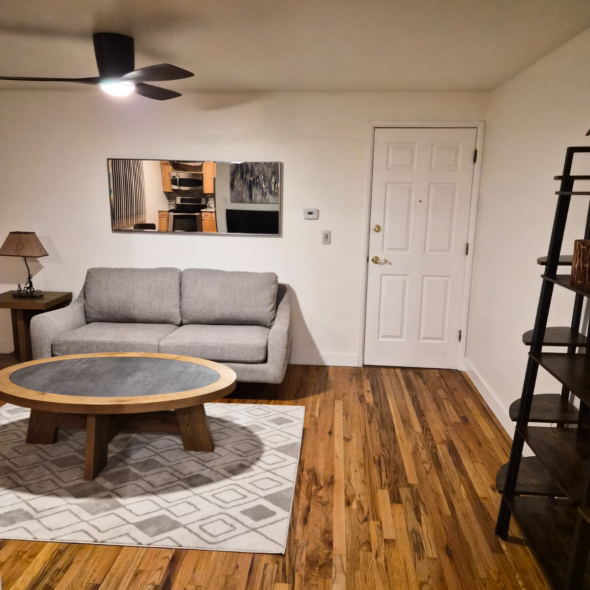 Capitol Hill 1-1 Condo - Photo 3