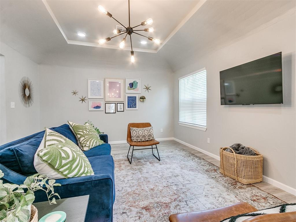 Stylish furnished home in OKC's historic Gatewood - Photo 4