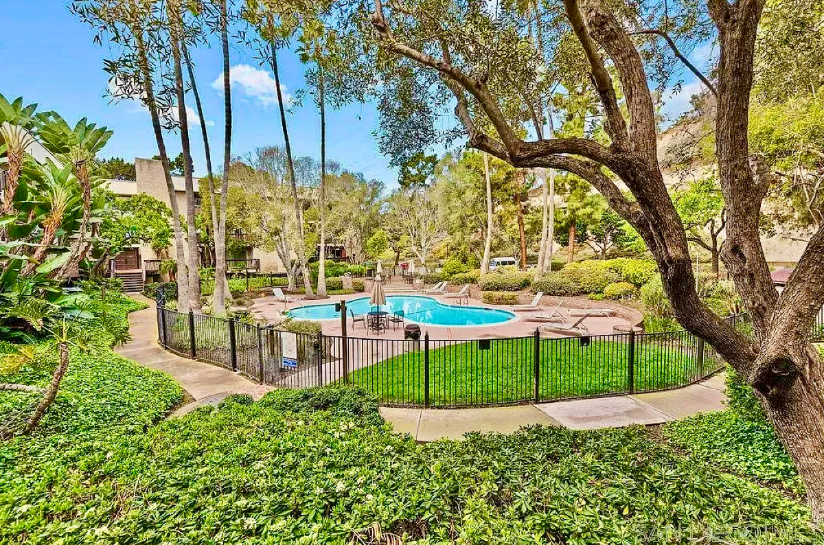 Chic 1BR Condo Near Fashion Valley & Beaches - Photo 4