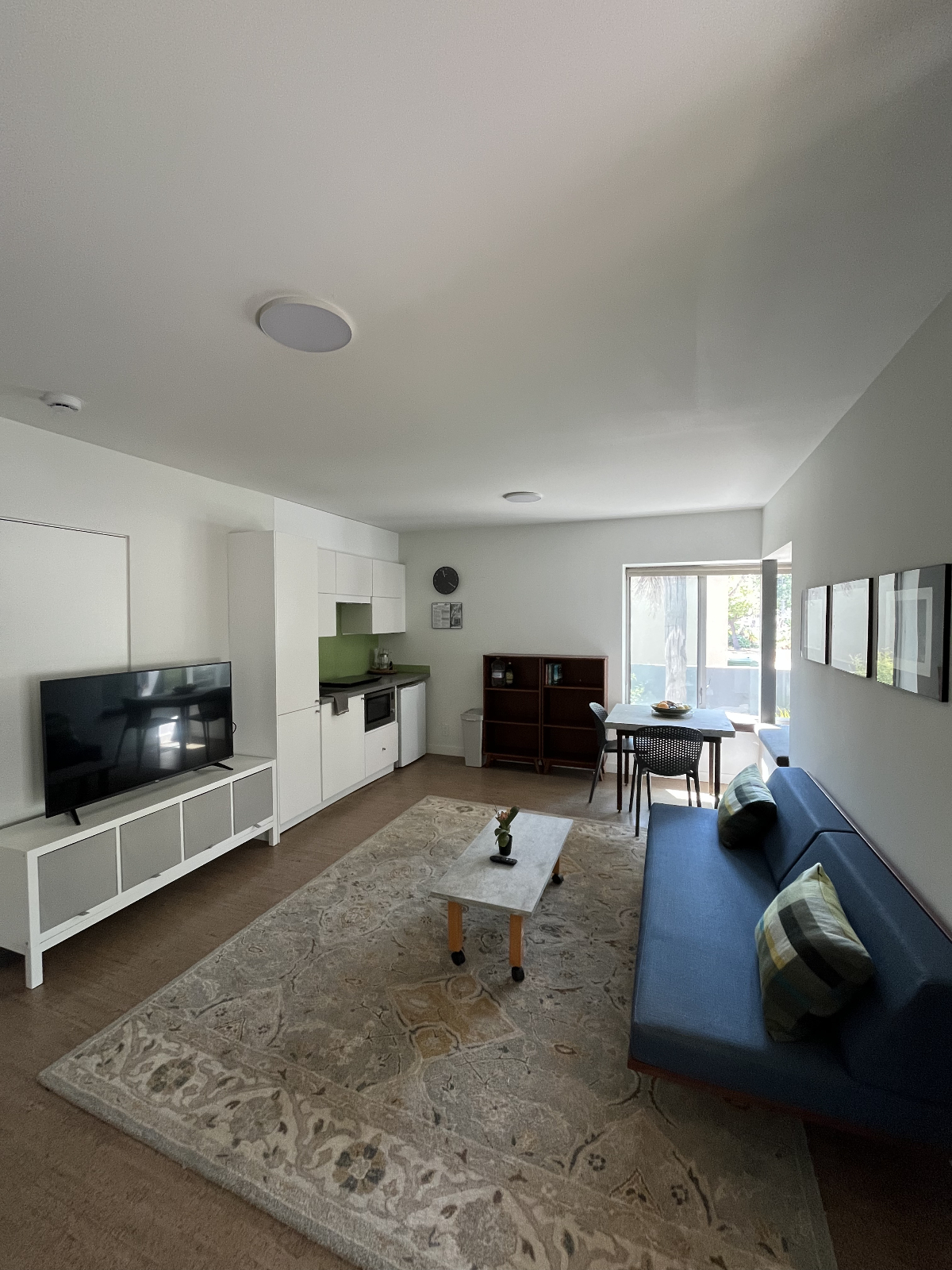 Peaceful Studio on the West Side - Photo 4