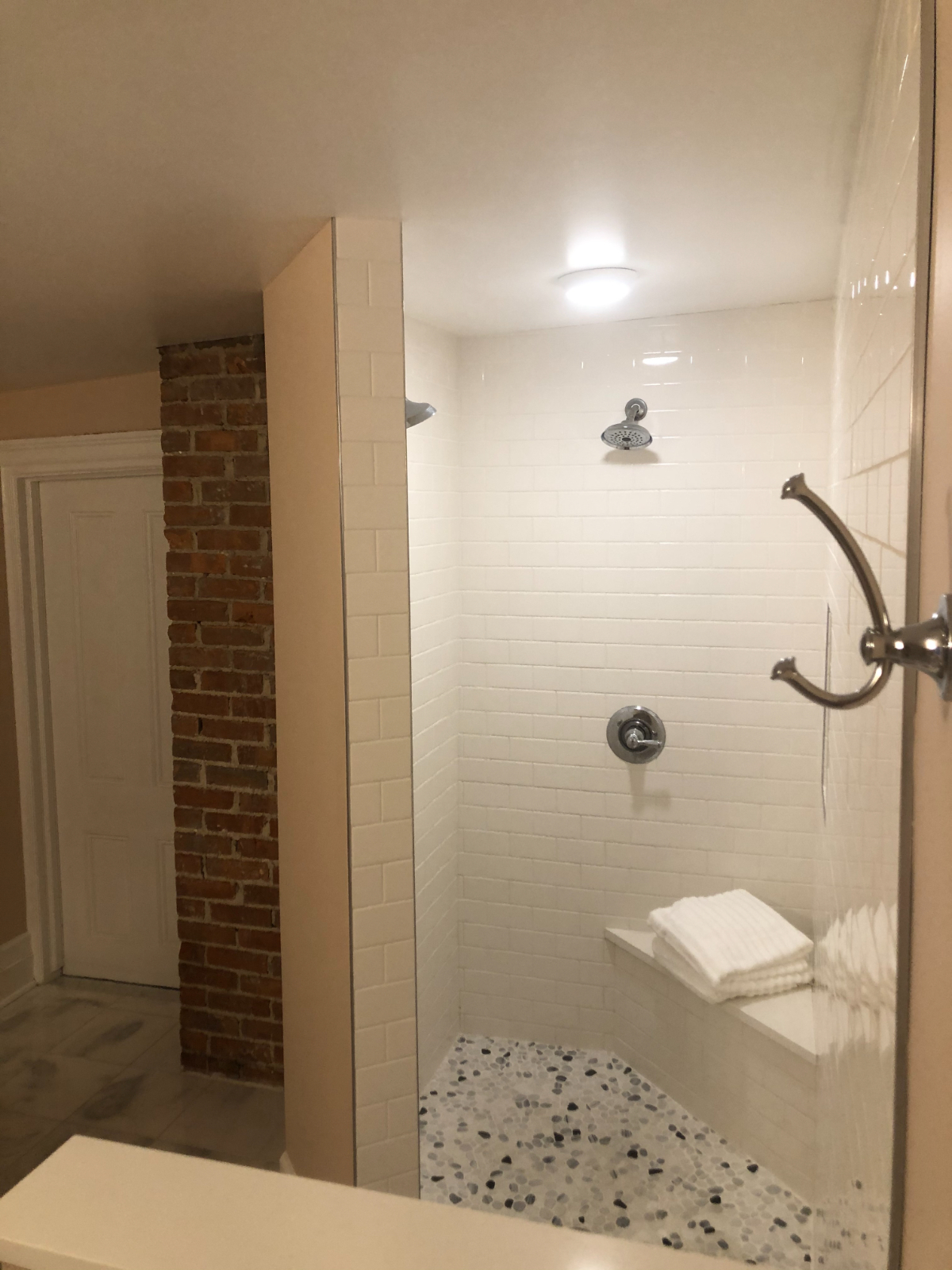 Park Ave Studio - Photo 6