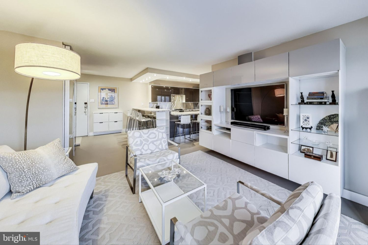 Apartment Centrally Located to Metro, The Wharf and Downtown - Photo 7