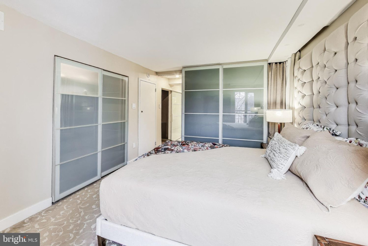Apartment Centrally Located to Metro, The Wharf and Downtown - Photo 12