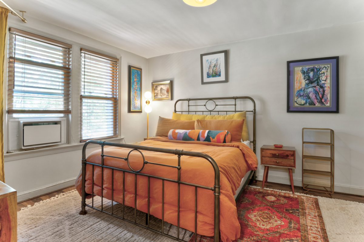 Vibrant 1 Bedroom Centrally Located - Photo 10