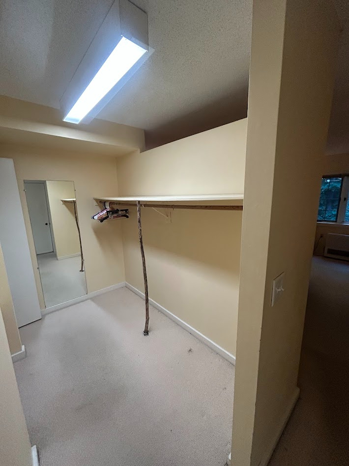 Beautiful 2 Bed 2 Bath Apartment Close to Lake Champlain and Supermarkets - Photo 9
