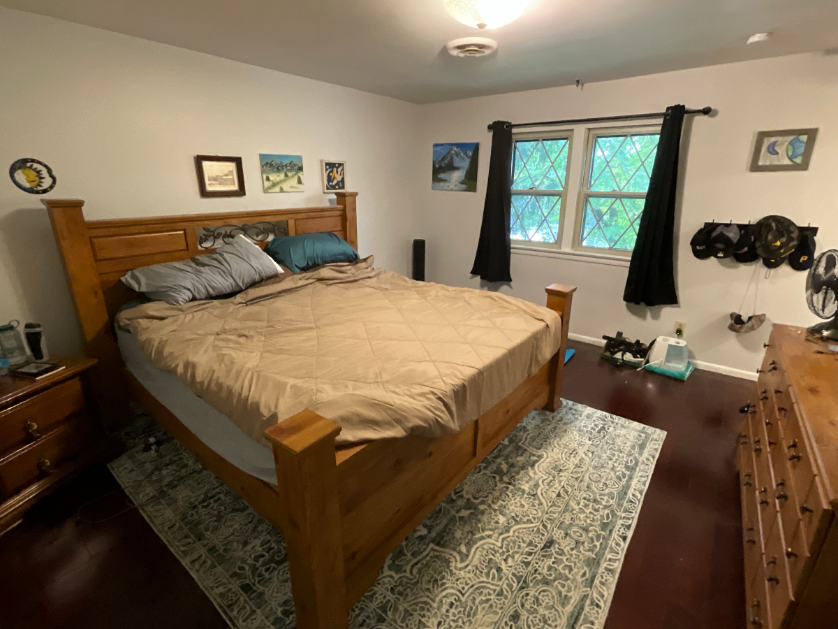 Private Room in Spacious Home - Walking Distance to Ruby, Children's, and WVU HSC - Photo 11