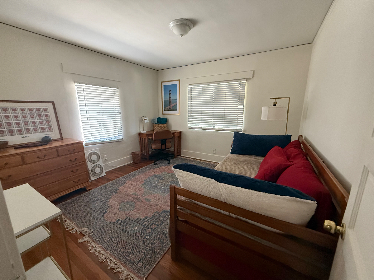 Cozy room for rent in walkable Los Feliz - Photo 3