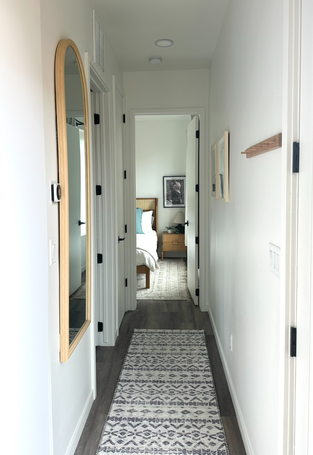 Stylish ADU with King Bed, Patio, Driveway Parking & Walkable Beach Access - Photo 4