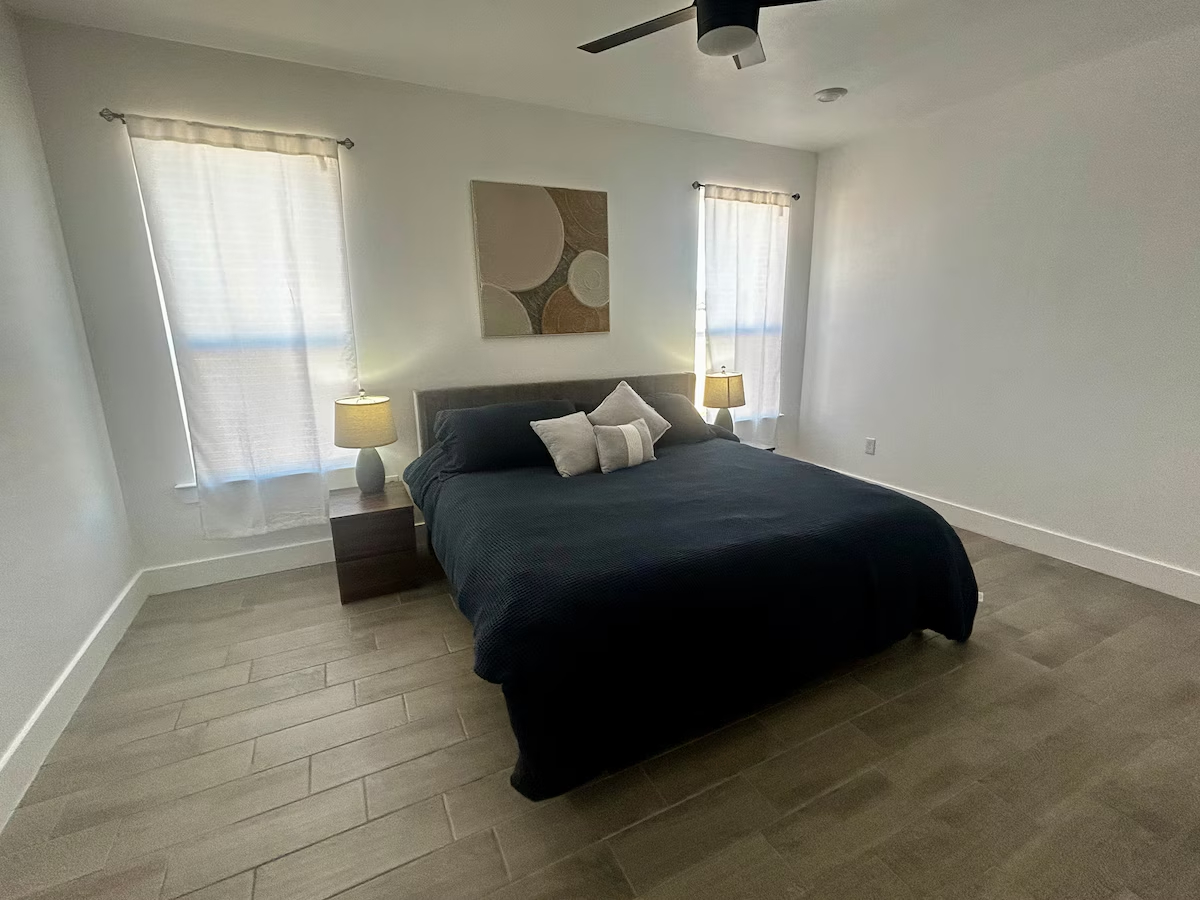 Bright & Spacious New Build Home with Modern Amenities and Comforts - Photo 12