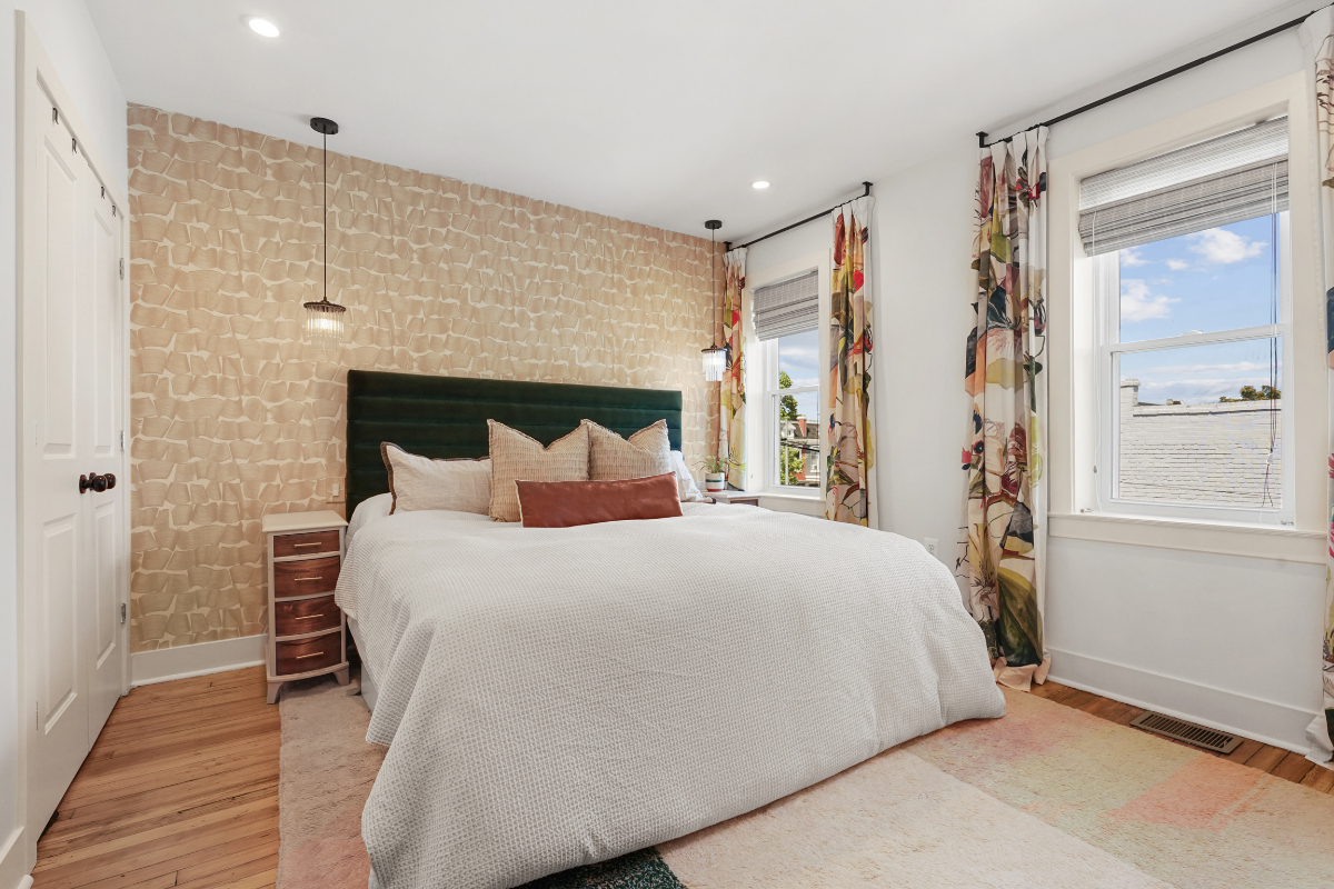 Furnished 3BR/2.5BA Near MedStar & Children's National | Dedicated Parking - Photo 12