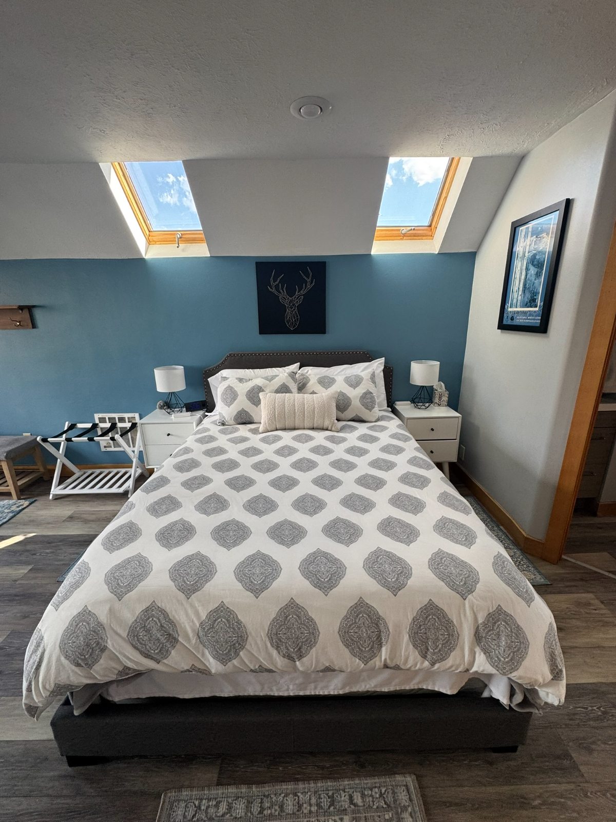 Raven's Heaven - Mountain-View Studio in Alta with Private Deck, Kitchenette & Laundry - Photo 6