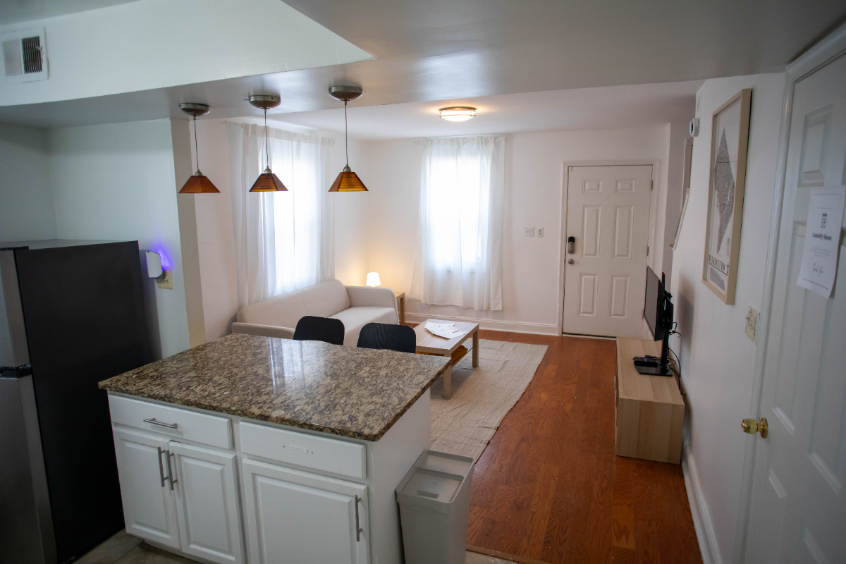 Charming 2-Bedroom DC Home Near Metro - Photo 6