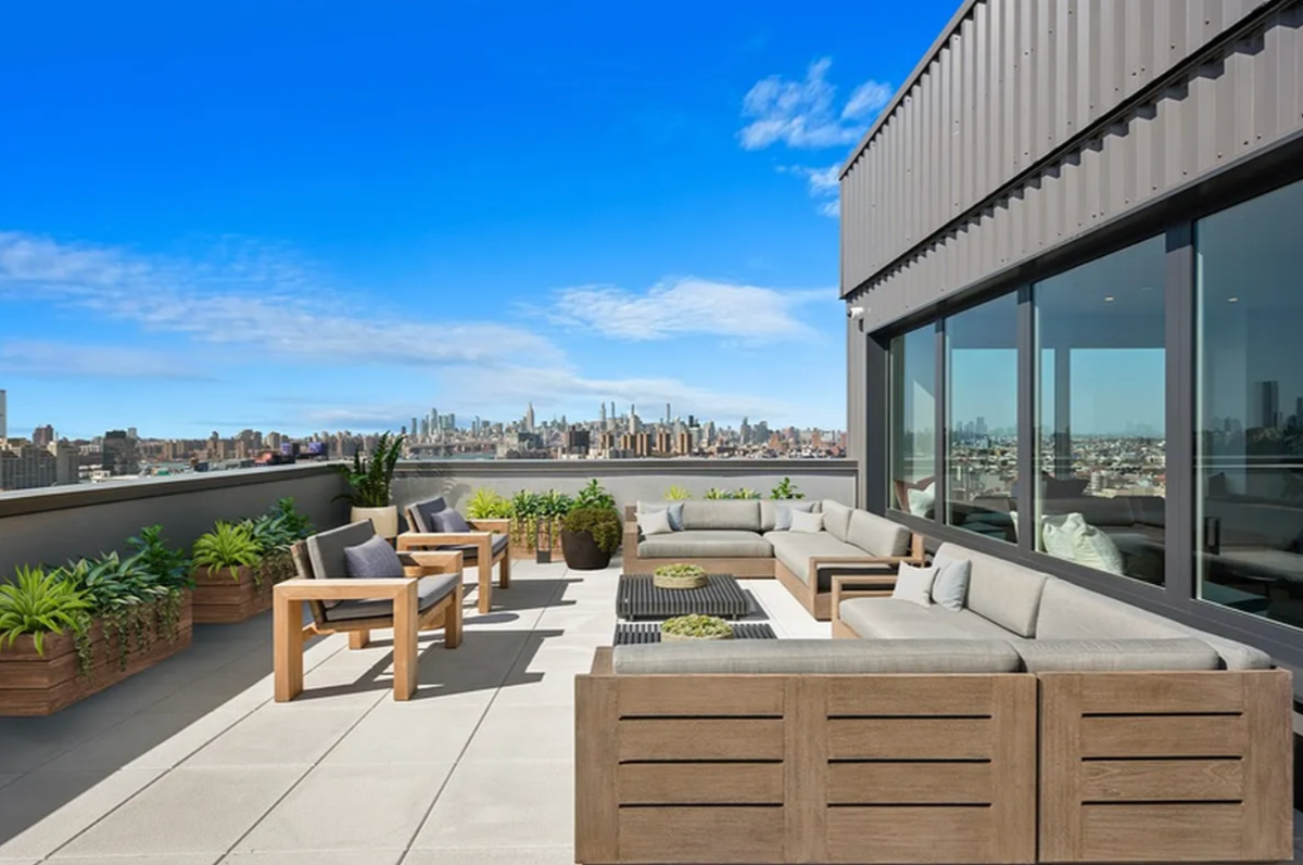 Charming & Vibrant Clinton Hill Oasis w/ Balcony | All Utilities Included - Photo 9