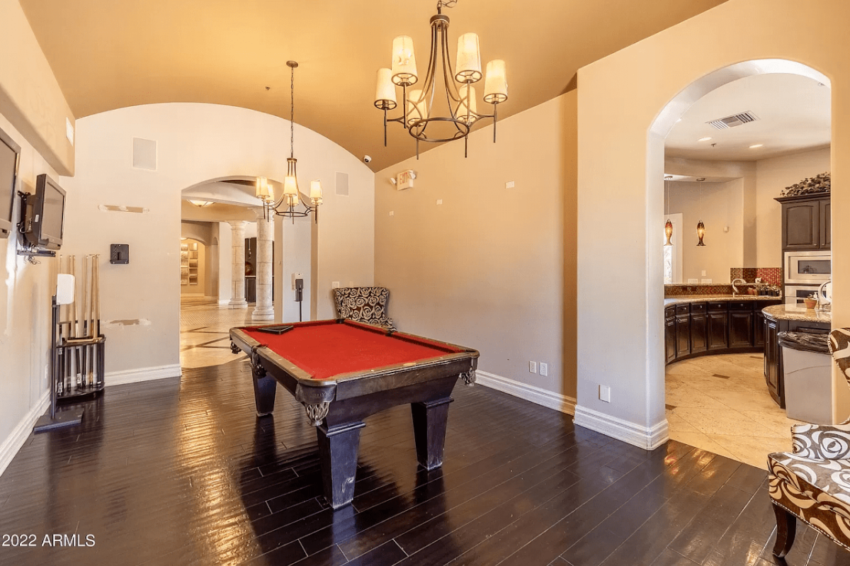 Peaceful, Fully Furnished Townhome with Plenty of Space & Great Amenities - Photo 5