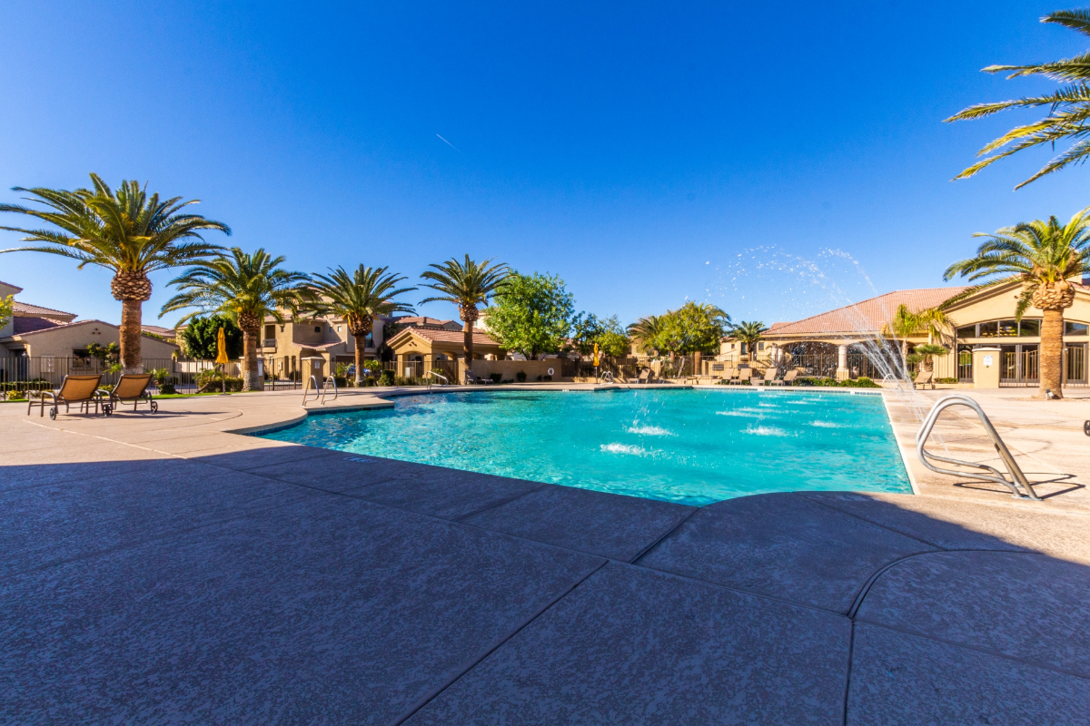 Peaceful, Fully Furnished Townhome with Plenty of Space & Great Amenities - Photo 10