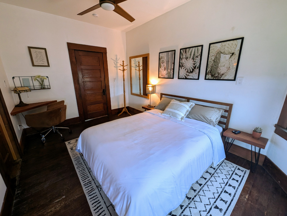 Historic craftsman home located in central San Diego - Photo 4