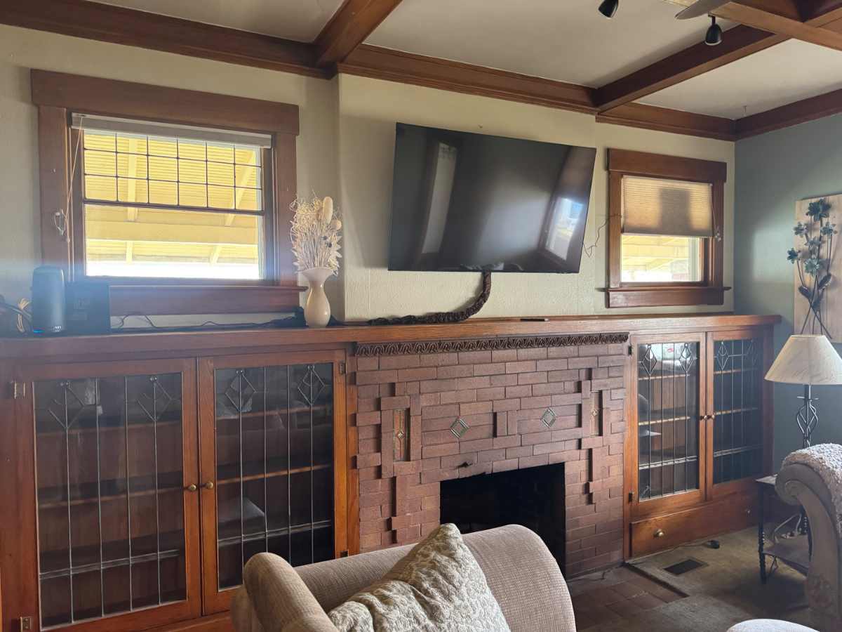 Warm & Charming Home - Photo 3