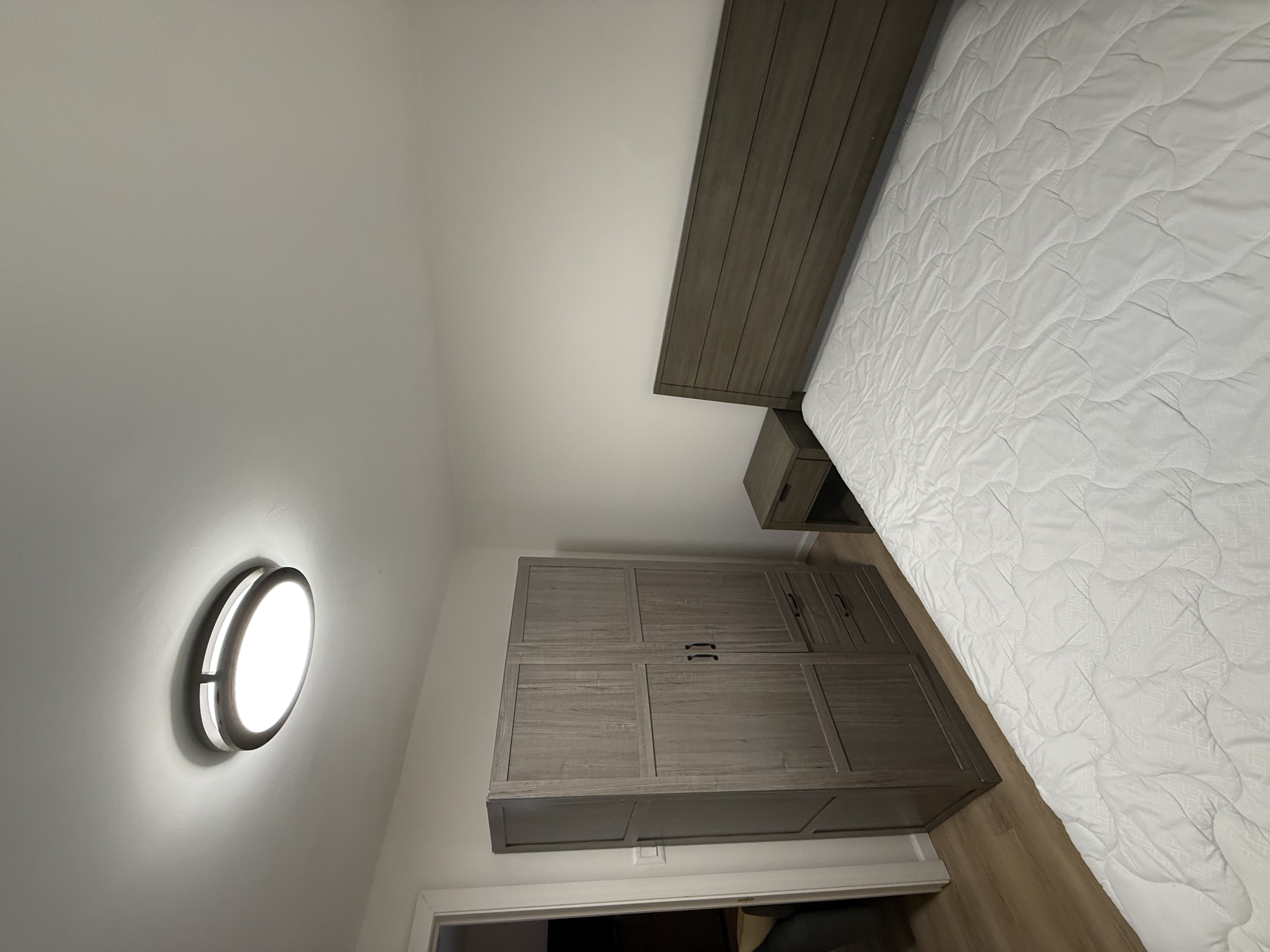 Basement apartment for rent - Photo 4
