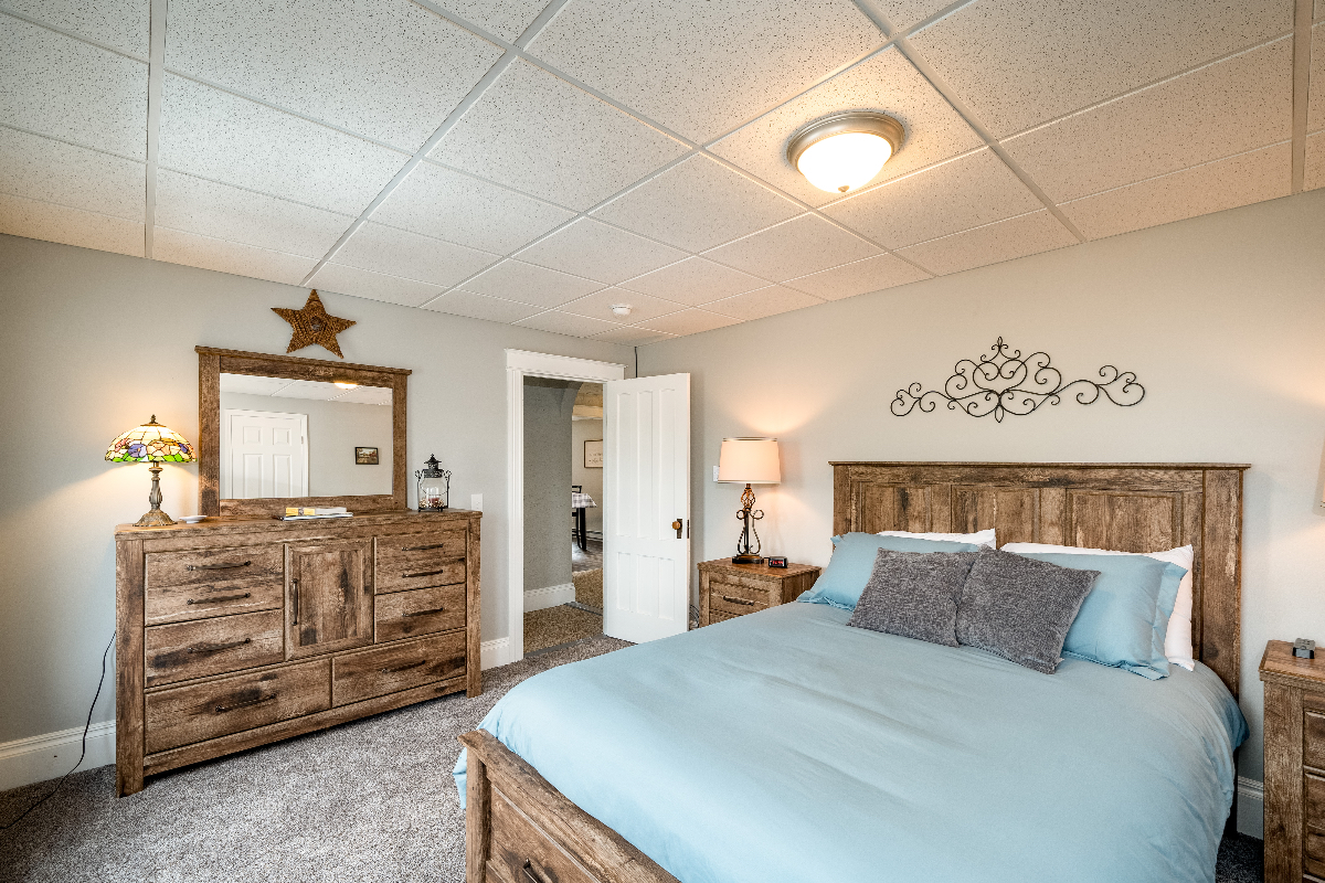 3BR Apartment in Downtown Fairport Walk to Shops and Restaurants - Photo 6