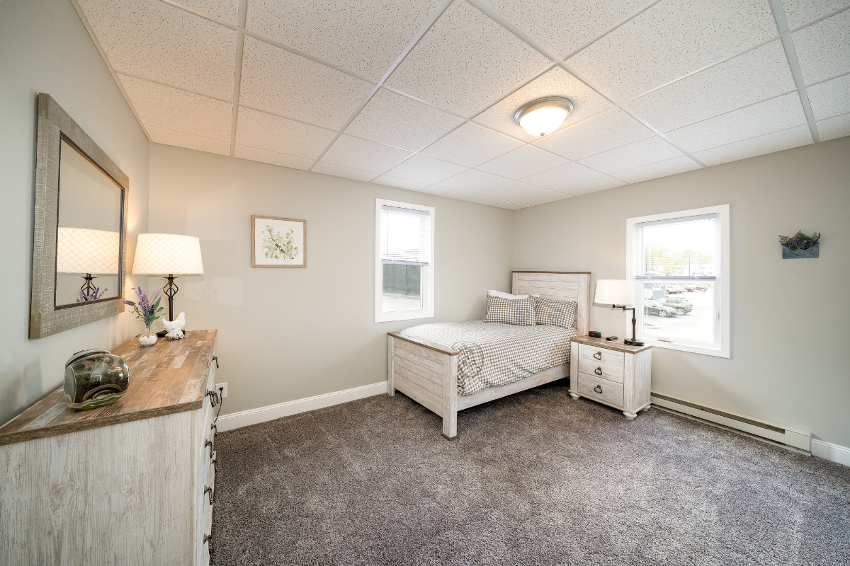 3BR Apartment in Downtown Fairport Walk to Shops and Restaurants - Photo 8