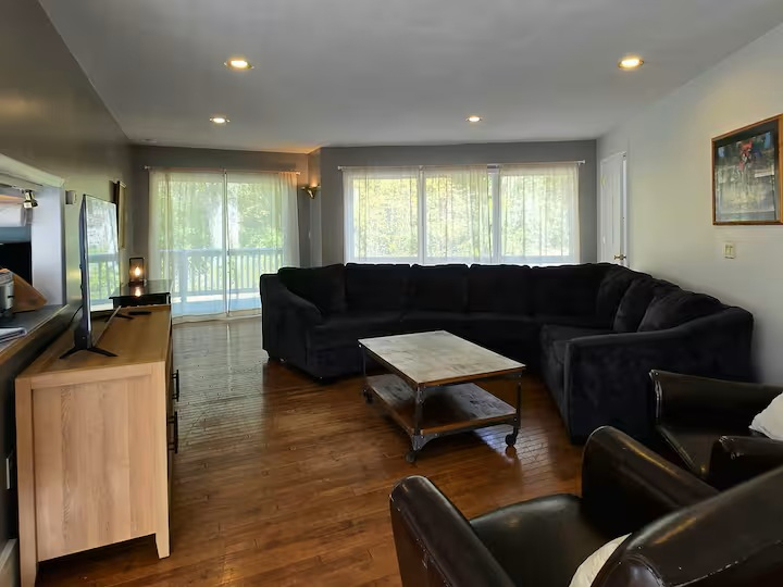 Quiet and Cozy Fully Furnished 1BR - Photo 4