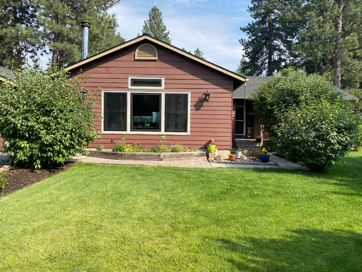Bend House in the Woods - Photo 1